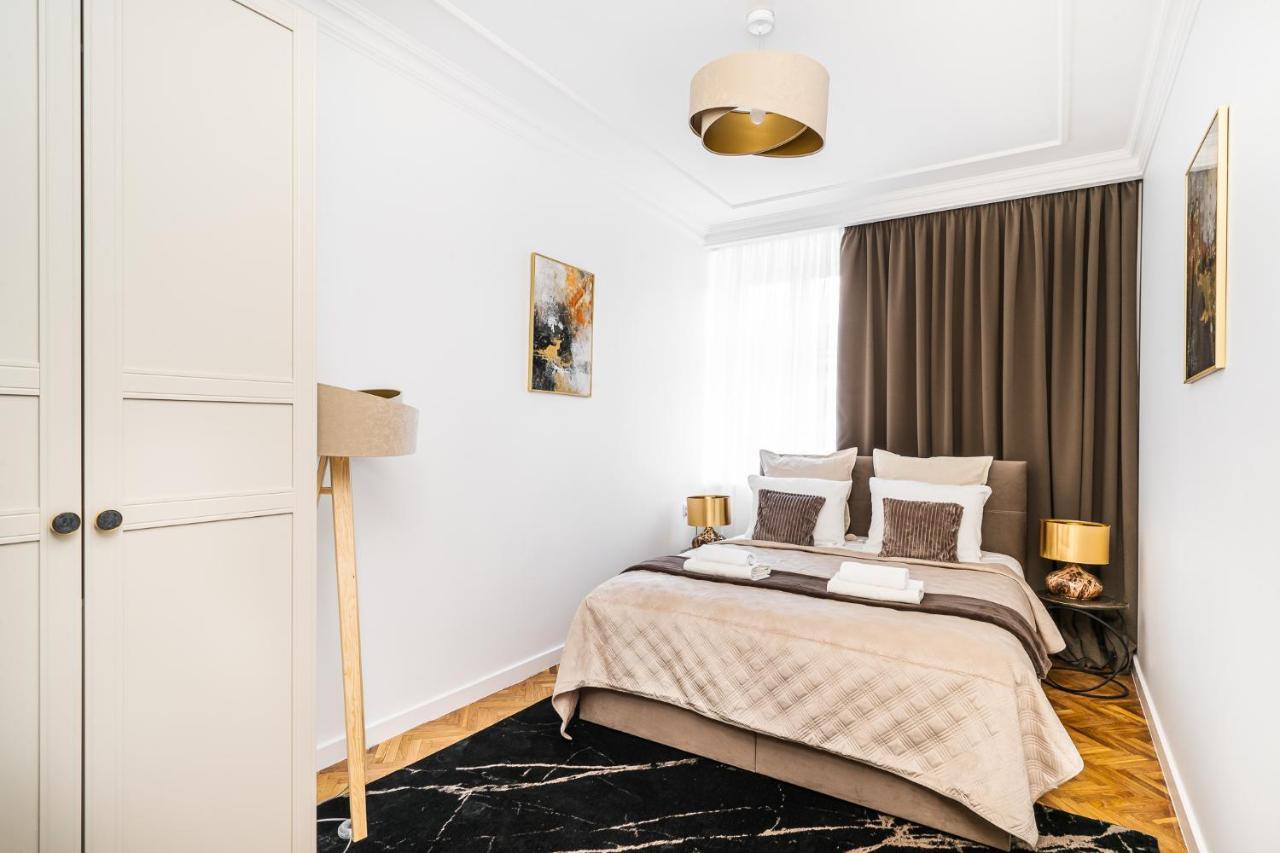 Main Square Apartments - Loftaffair Krakow Luaran gambar
