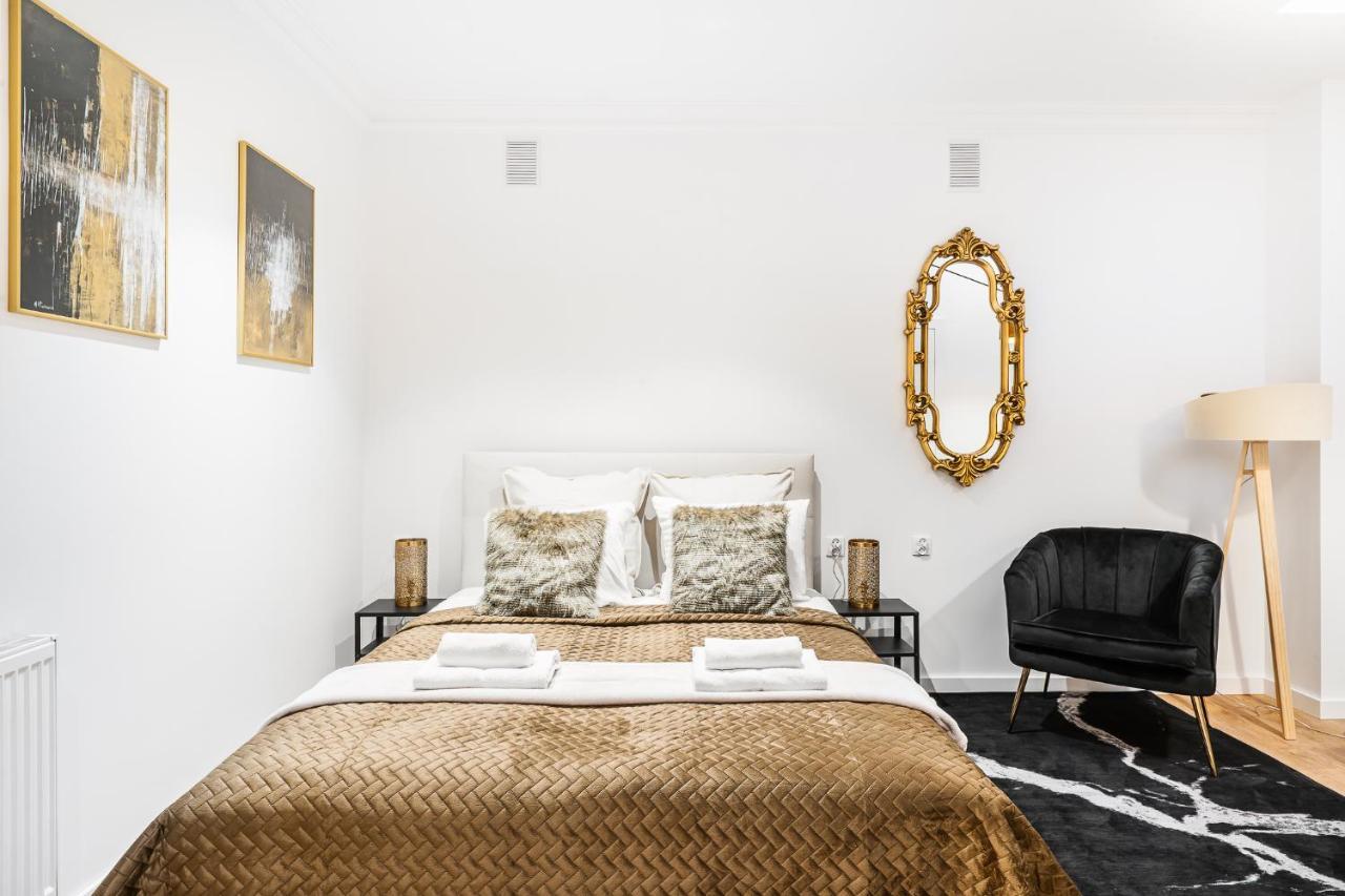 Main Square Apartments - Loftaffair Krakow Luaran gambar